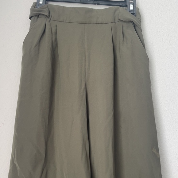 Lululemon Noir Pant Dark Olive size 6 - Picture 9 of 16